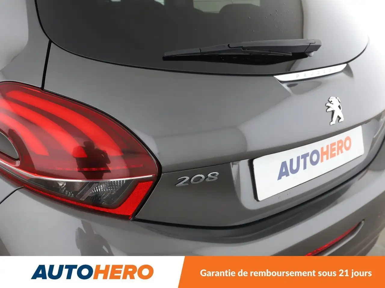 Peugeot 208 208 — photo 29