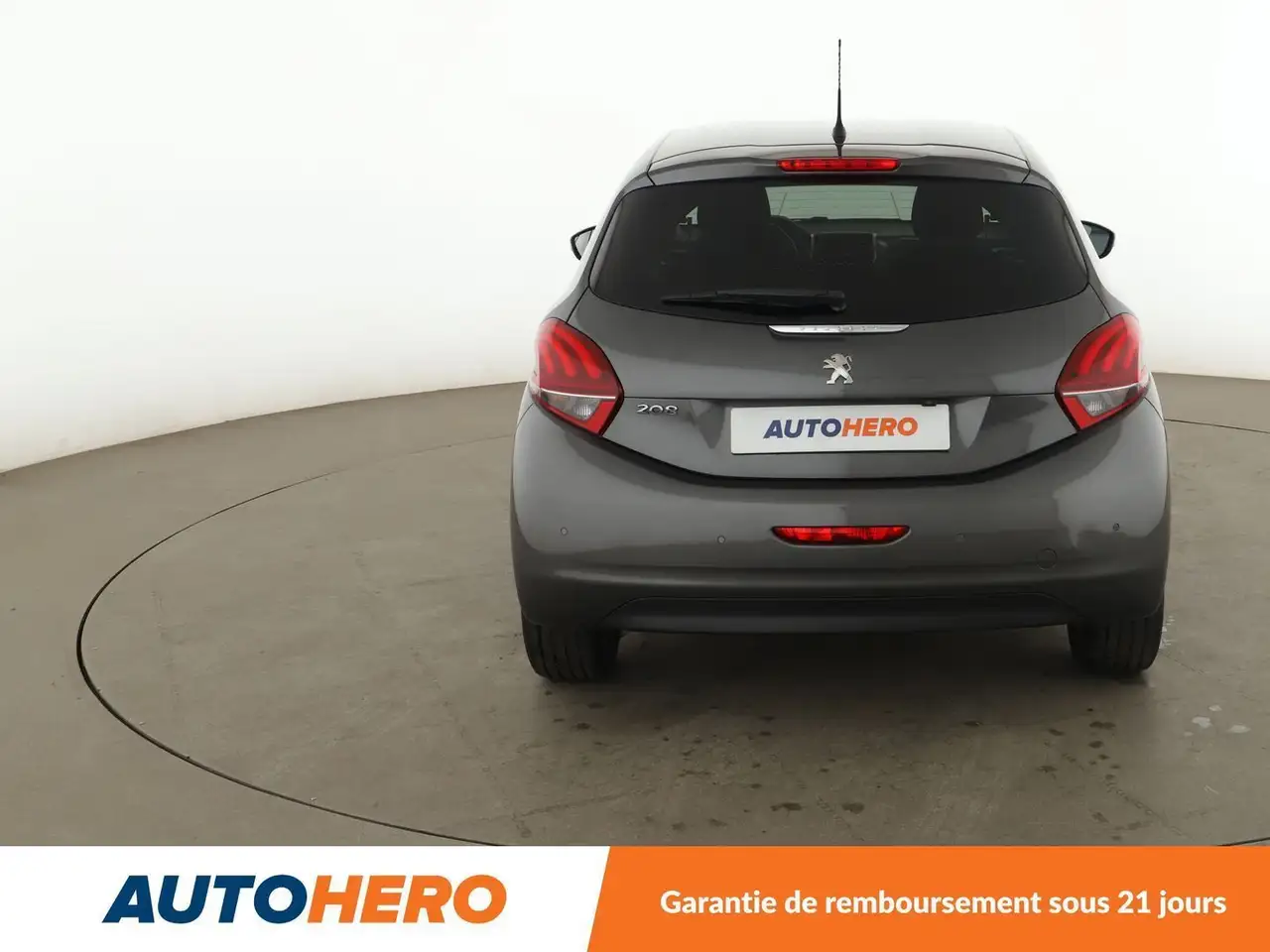 Peugeot 208 208 — photo 5