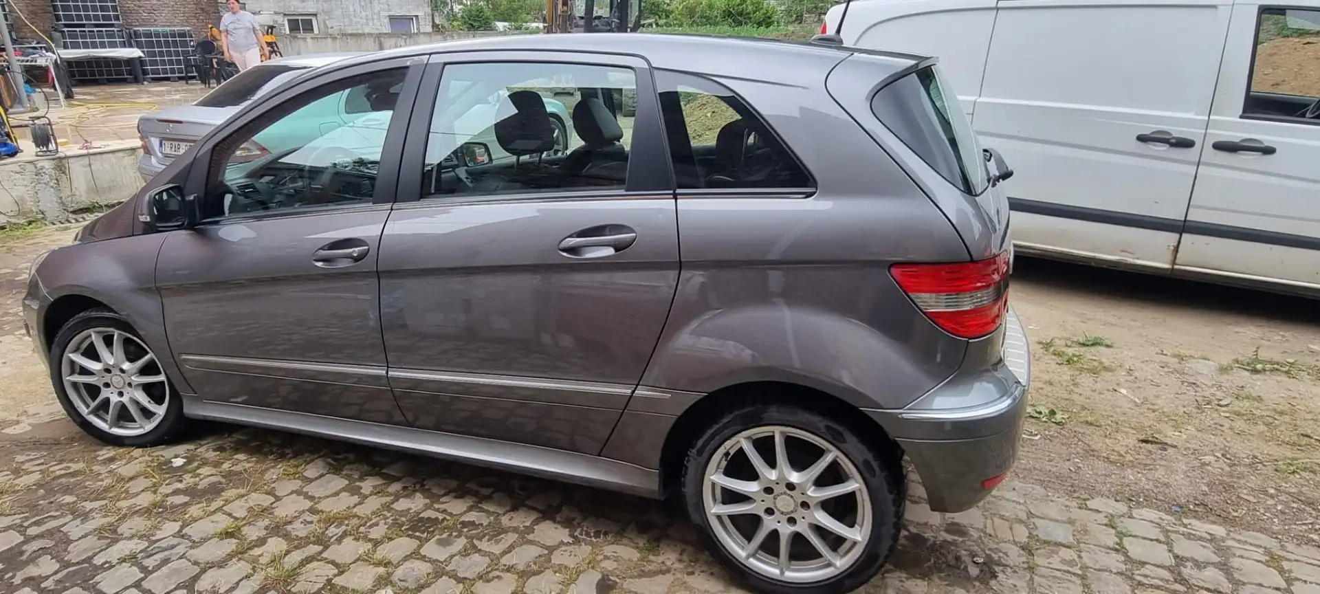 Mercedes-Benz B 200 CDI - 2
