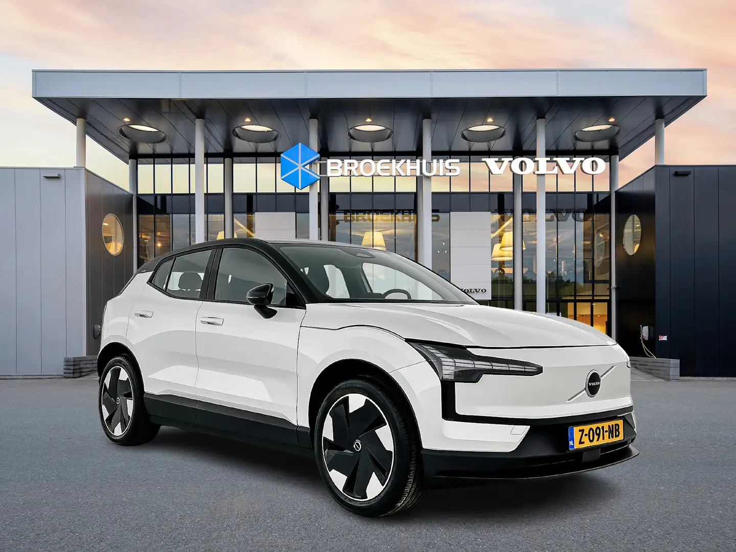 Volvo EX30 Single Motor Extended Range Plus 69 kWh | stoel/st Blanco - 2