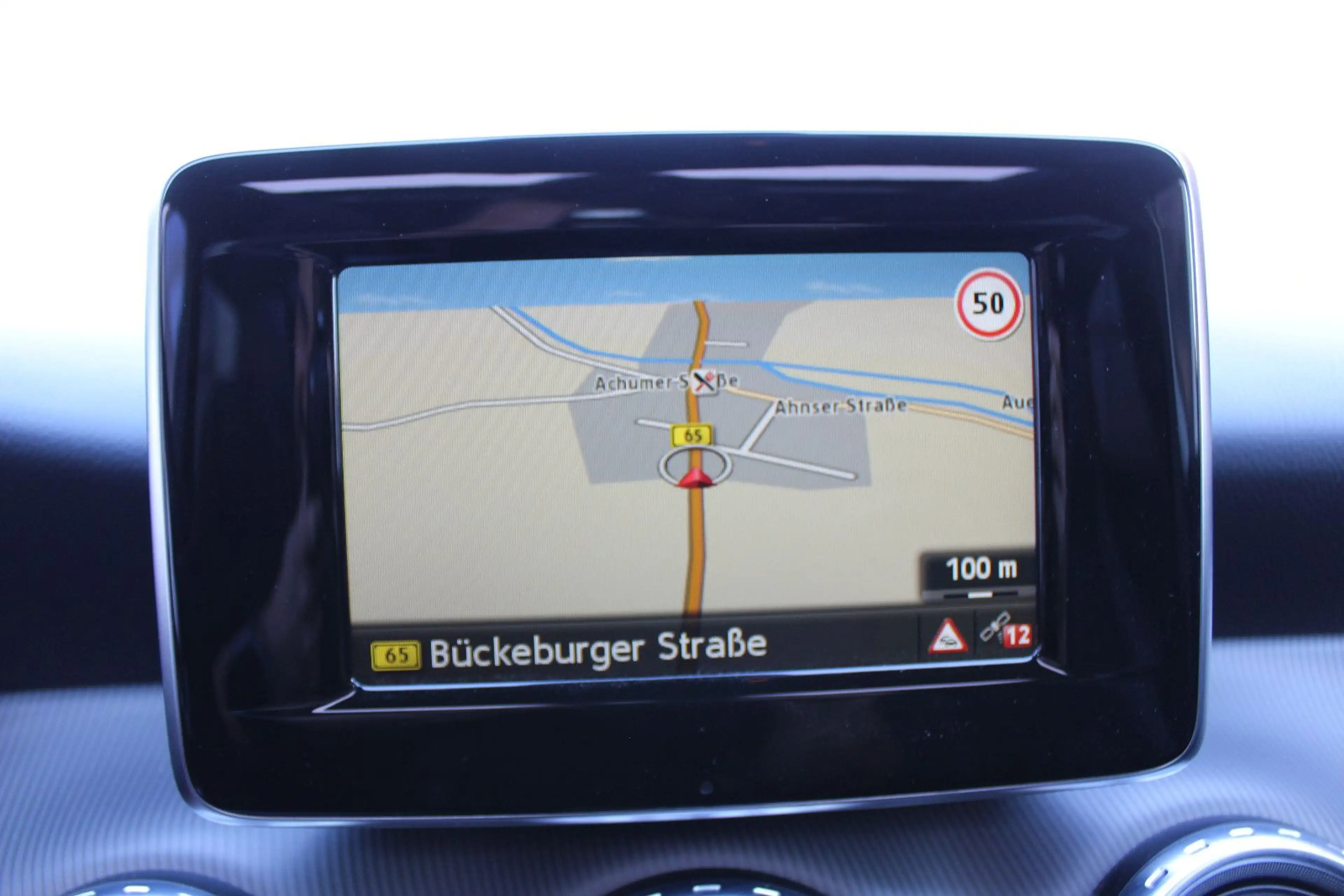 Mercedes-Benz GLA 200 CDI URBAN (PANORAMA-SCHIEBEDACH,NAVI) — photo 11