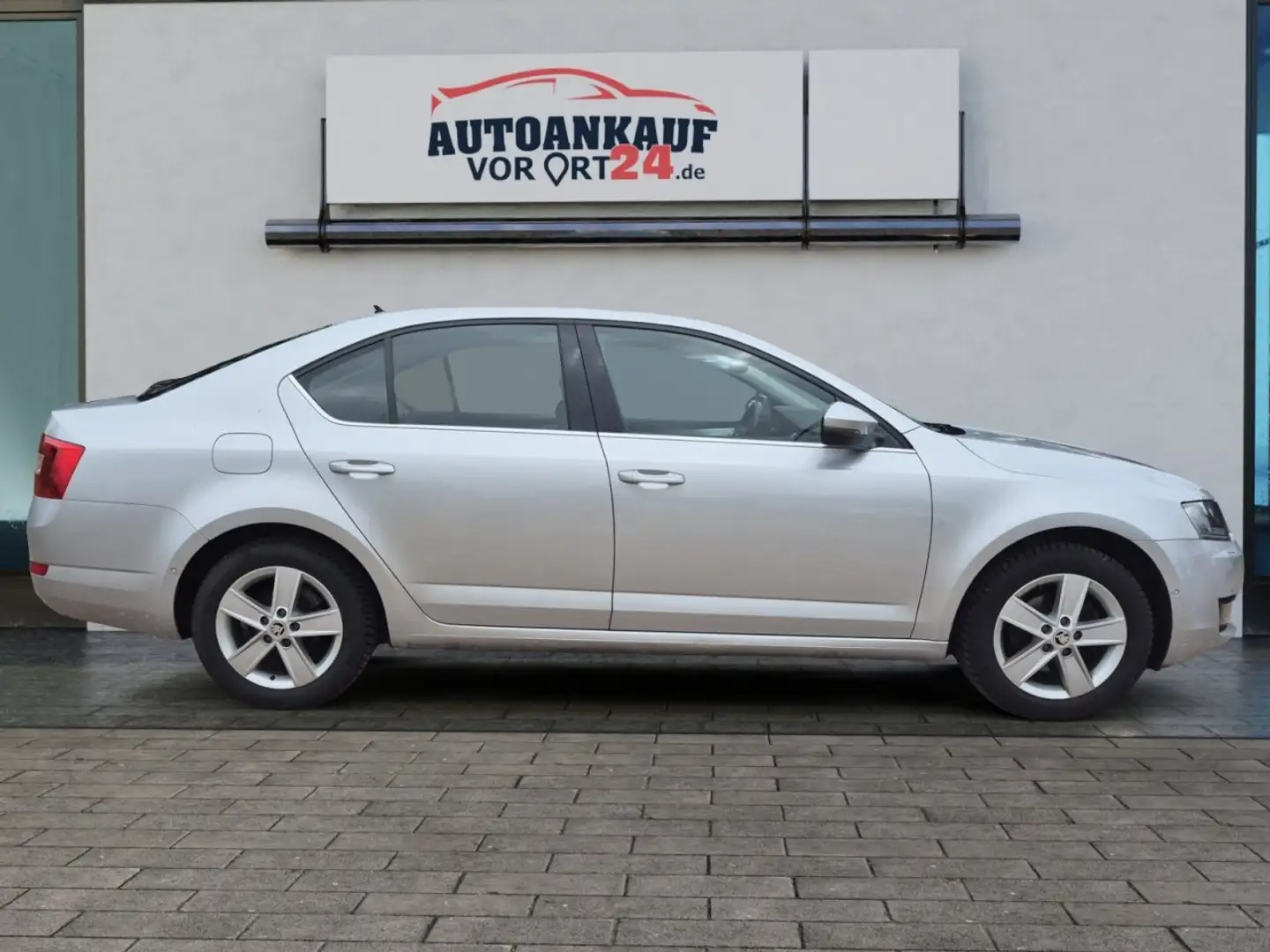 Skoda Octavia 1.4 TSI Lim. Elegance*Navi*Xenon* Klima Xenon Argent - 2