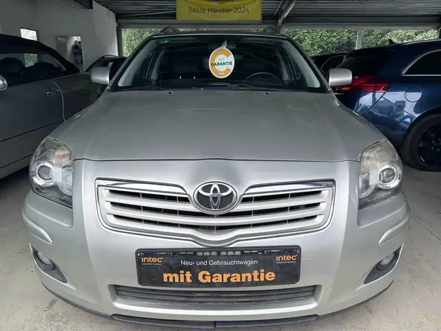 Toyota Avensis 2.2 D-CAT Sol