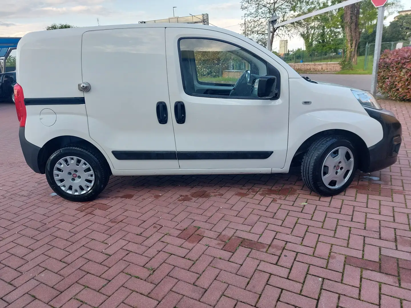 Fiat Fiorino 10 2019  / 4P . FURGONATA 1.3 MULTIJET 95 CV E6 SX Bianco - 1