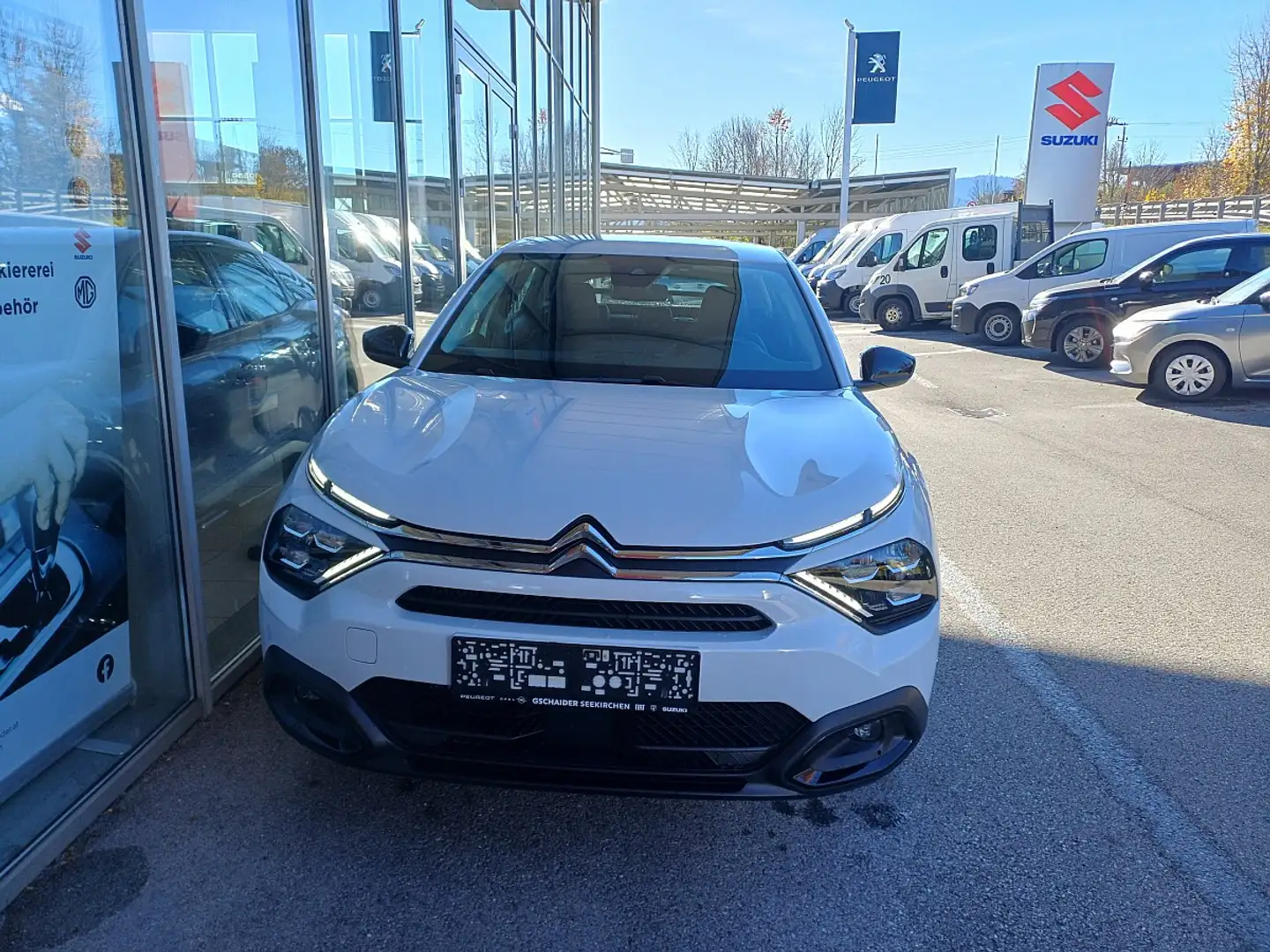 Citroen C4 PureTech 130 S&S 6-Gang-Manuell Plus Weiß - 2
