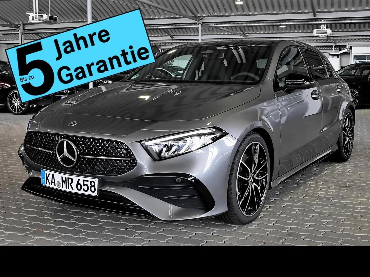 Mercedes-Benz A 220 4M AMG MBUX+RüKam+LED+Pano+AHK+Standhzg+ Grijs - 1