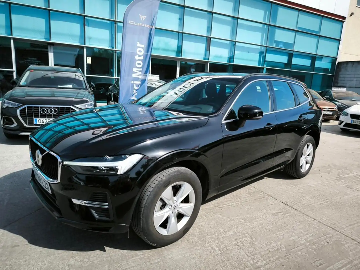 Volvo XC60 2.0 B4 D Core Auto Negro - 1