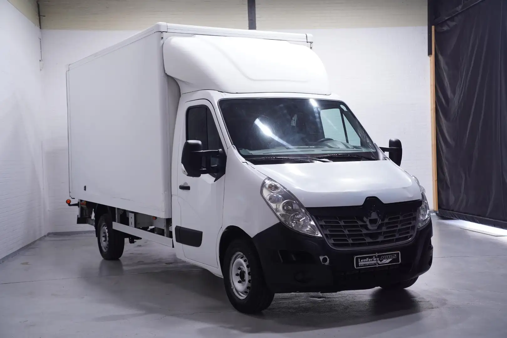 Renault Master 2.3 dCi 163 pk Bakwagen met Laadklep Export Airco, Wit - 2