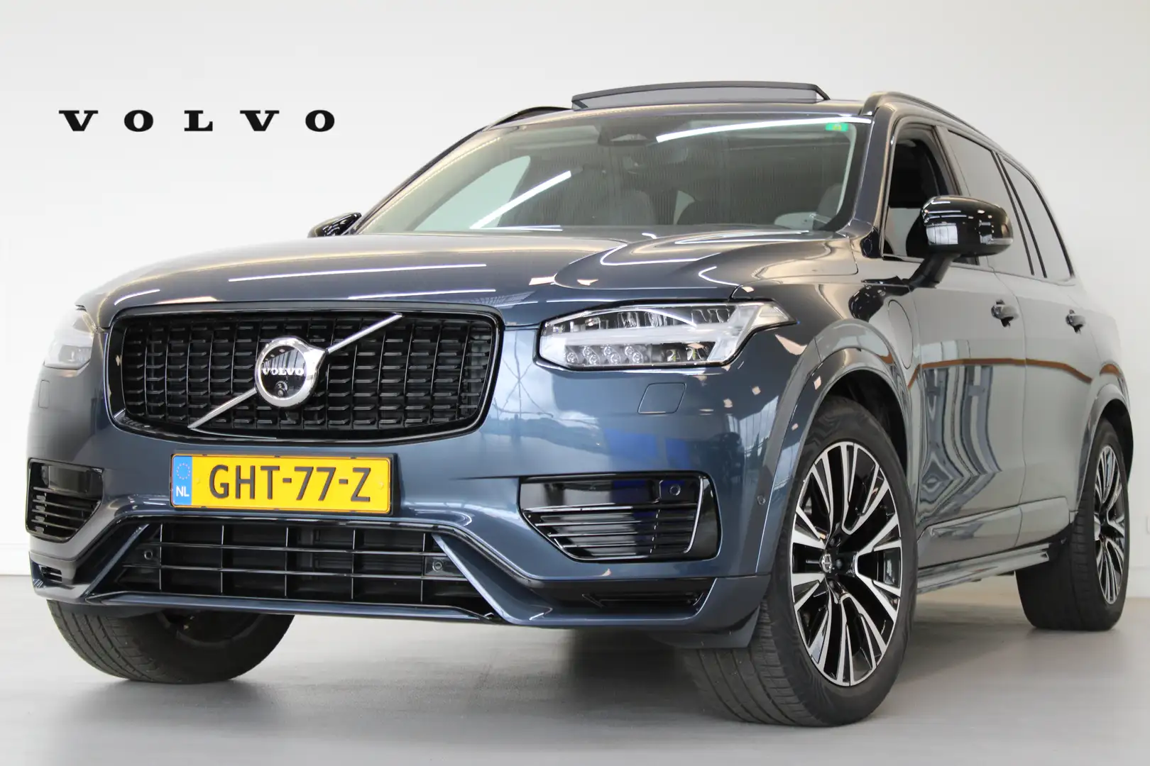 Volvo XC90 T8 455PK AWD Ultra Dark | Luchtvering | Massage | Blau - 1