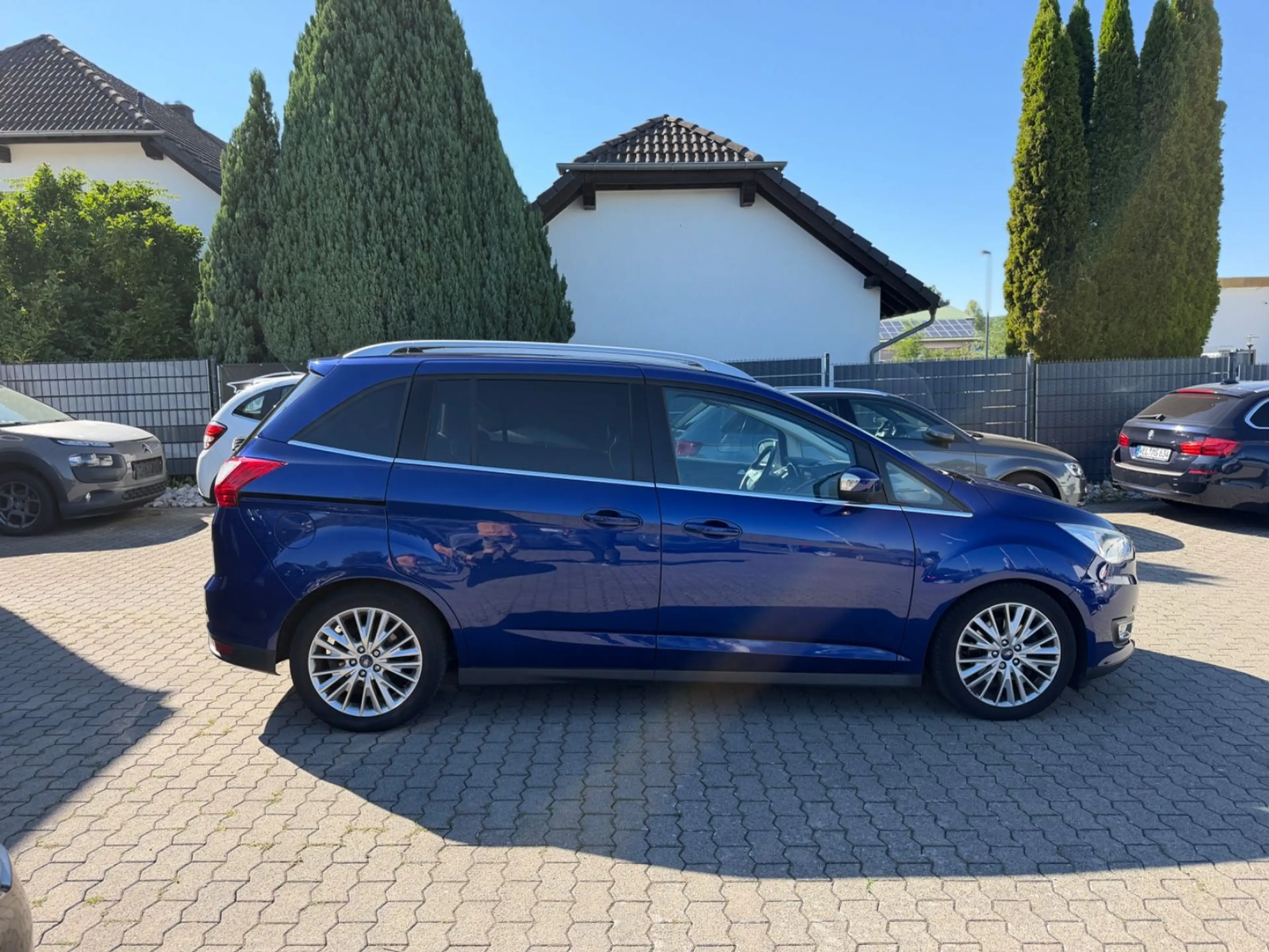 Ford Grand C-Max Titanium 1.5 TDCI 7Sitzer Auto. — photo 4