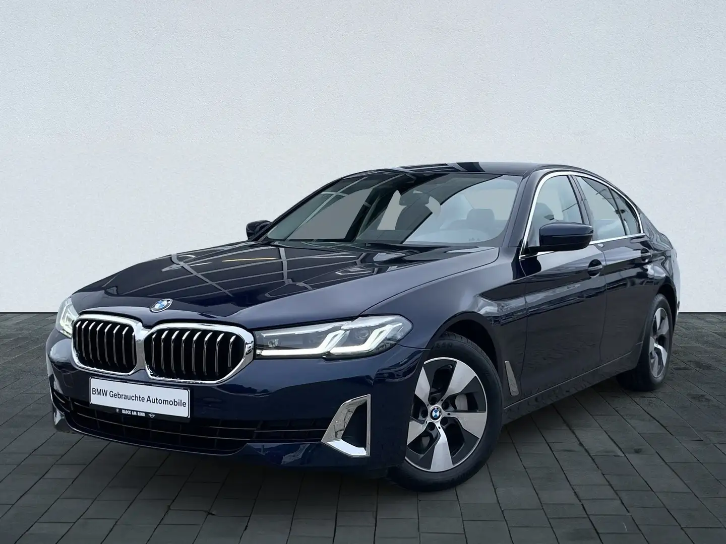 BMW 530 i xDrive Limousine ALED 4Z-Klima Lines PA DA Komf plava - 2