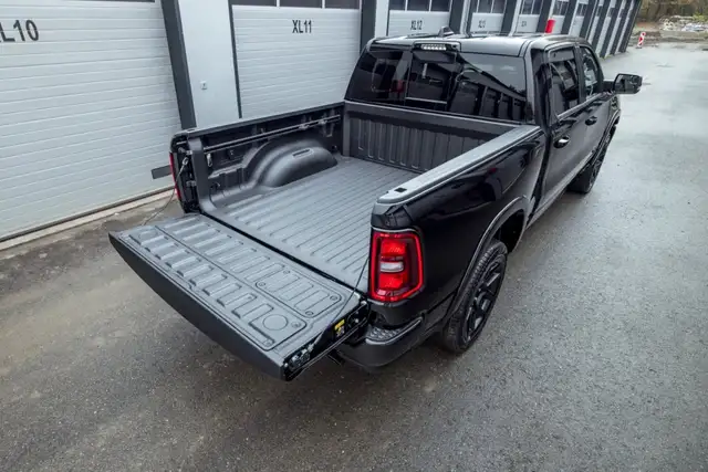 Ram 1500 view 13