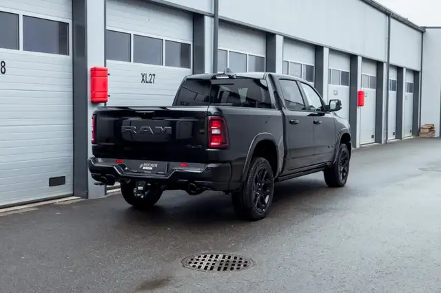 RAM 1500 view 4