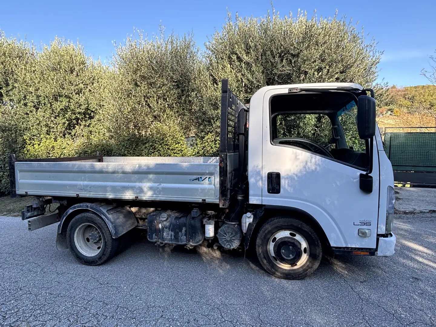 Isuzu N35 - 2