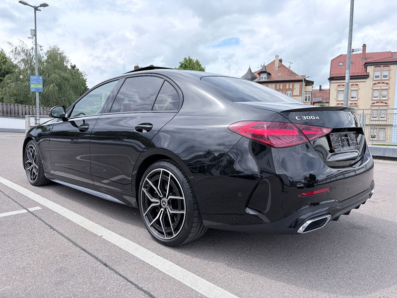 Mercedes-Benz C 300 d AMG Line PANO/DISTRONIC/360°/STANDH./19" — photo 7