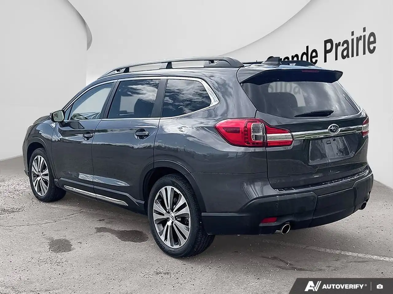 Subaru Ascent photo Subaru Ascent