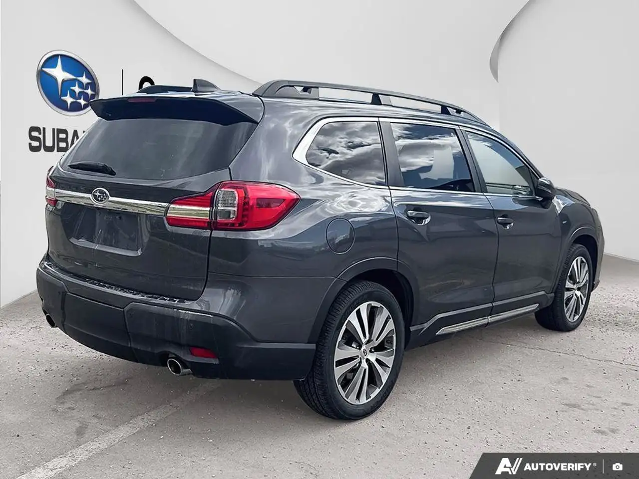 Subaru Ascent photo Subaru Ascent