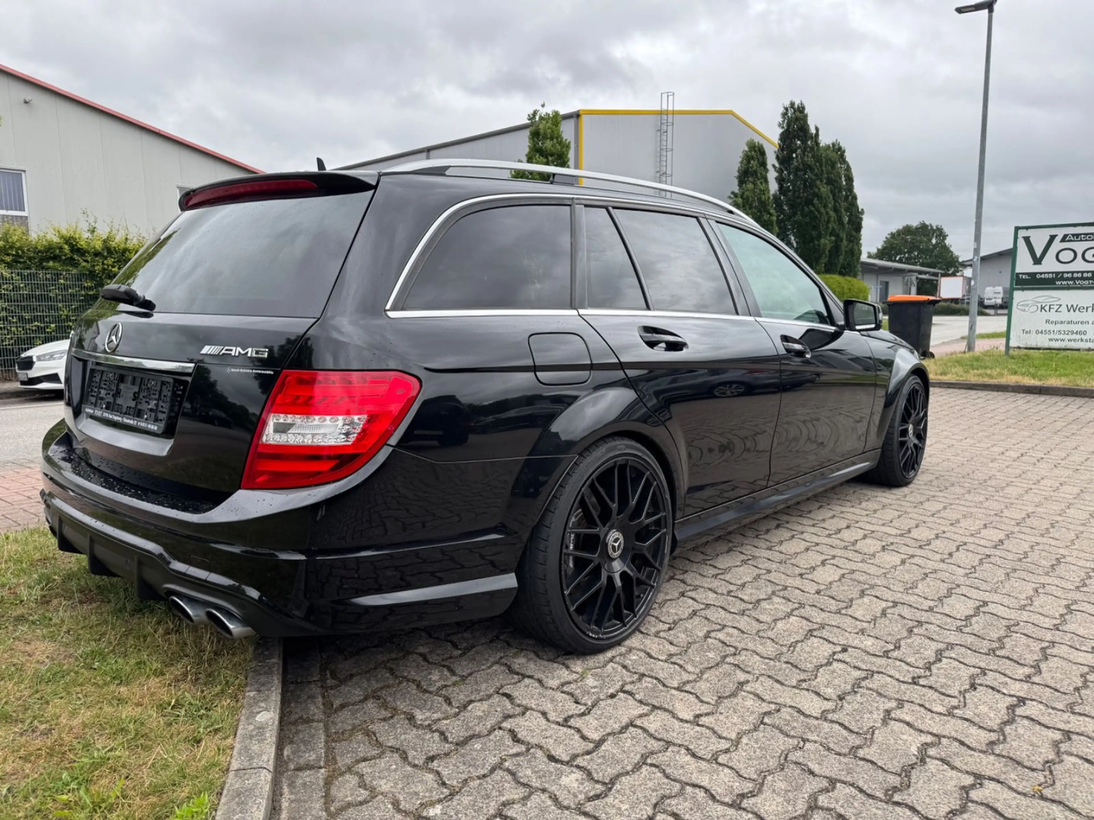 Mercedes-Benz C 63 AMG SHZ/TEMP/KLIMA Gewerbe/Export — photo 4