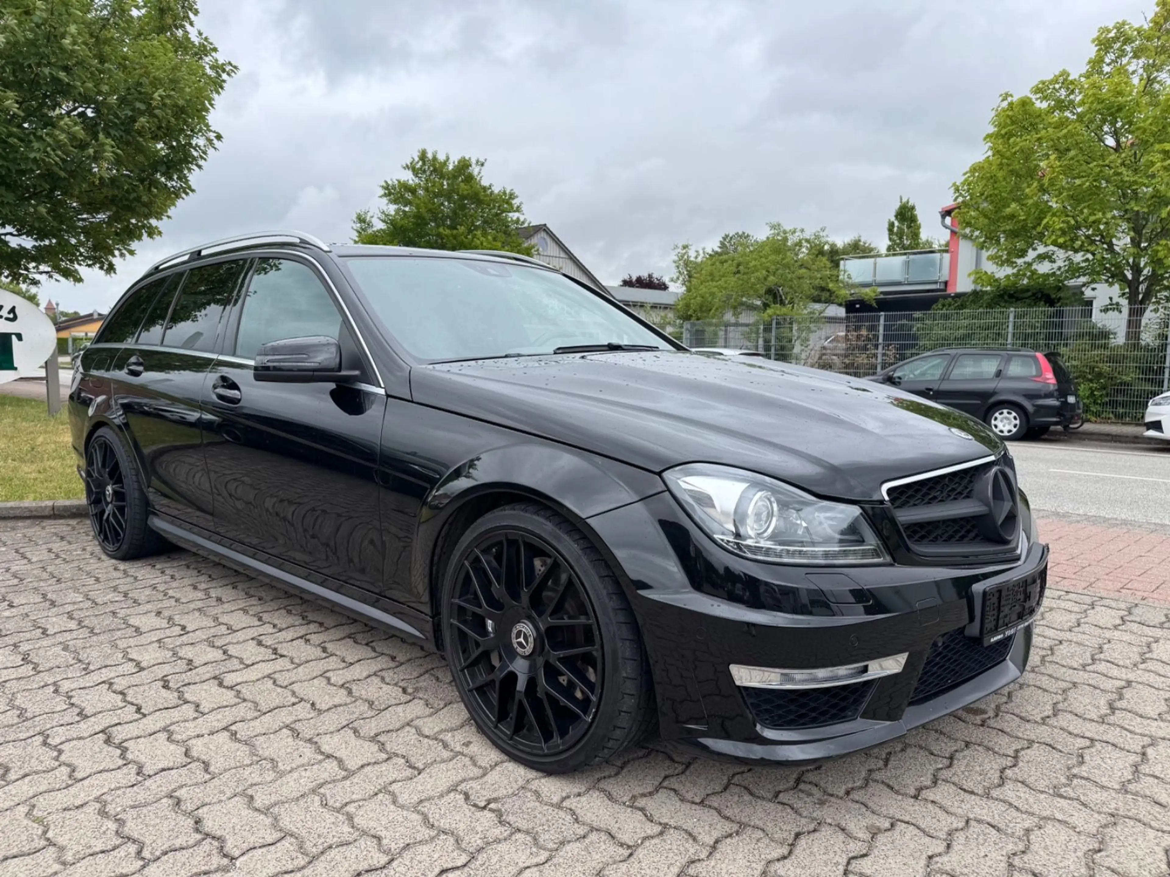 Mercedes-Benz C 63 AMG SHZ/TEMP/KLIMA Gewerbe/Export — photo 3
