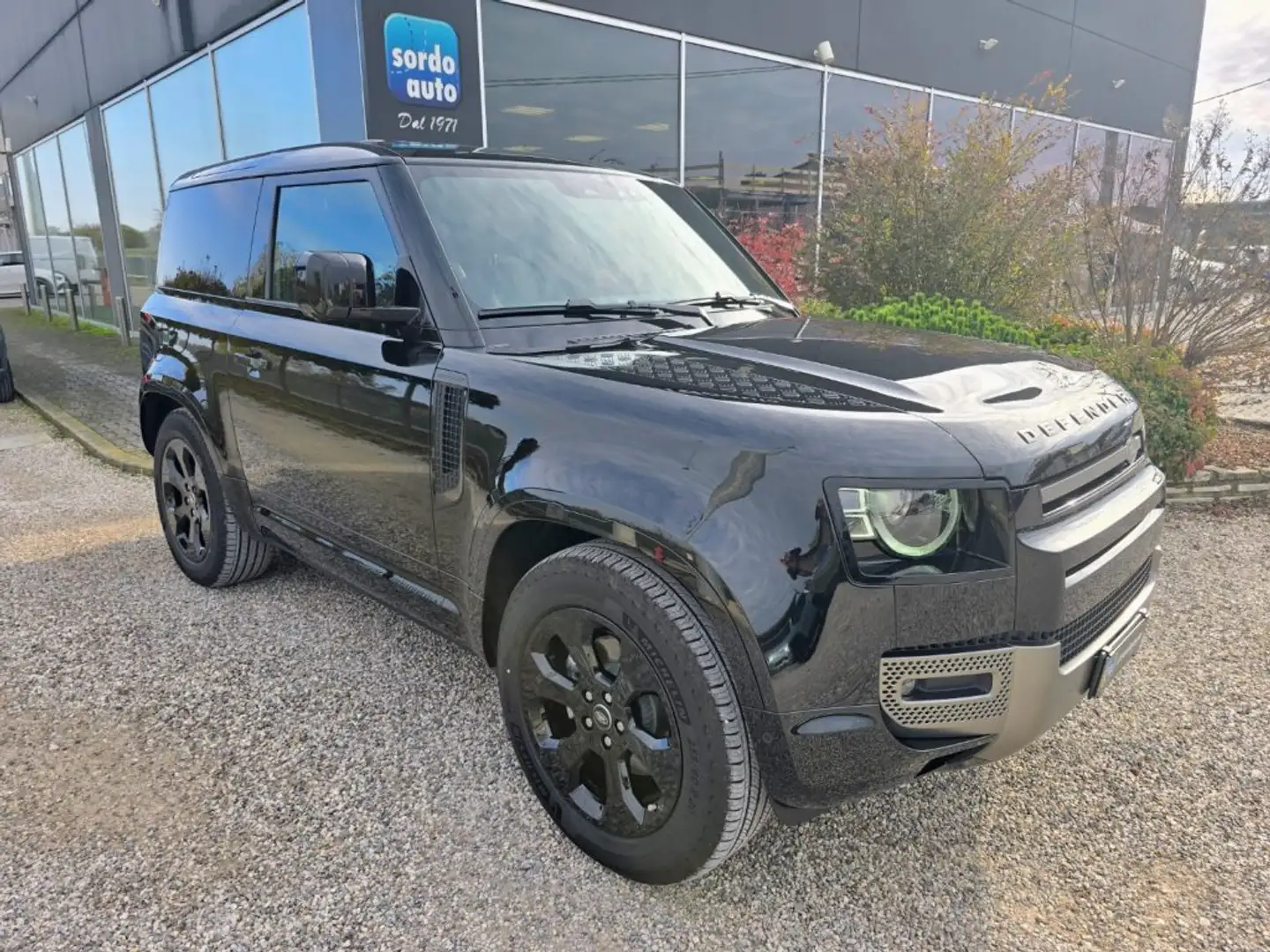 Land Rover Defender 90 3.0D I6 200 CV AWD Auto X-Dynamic SE Nero - 2