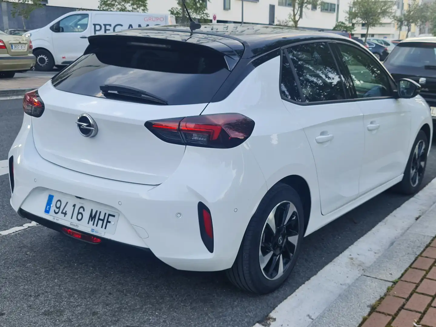 Opel Corsa-e GARANTIA OFICIAL ELÉCTRICO Blanco - 2