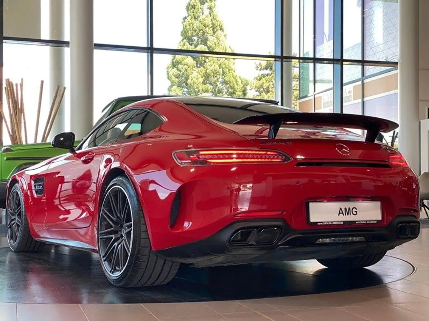 Mercedes-Benz AMG GT Dynamic+ Sbel AMG-PerformanceSitze Burm Rojo - 2