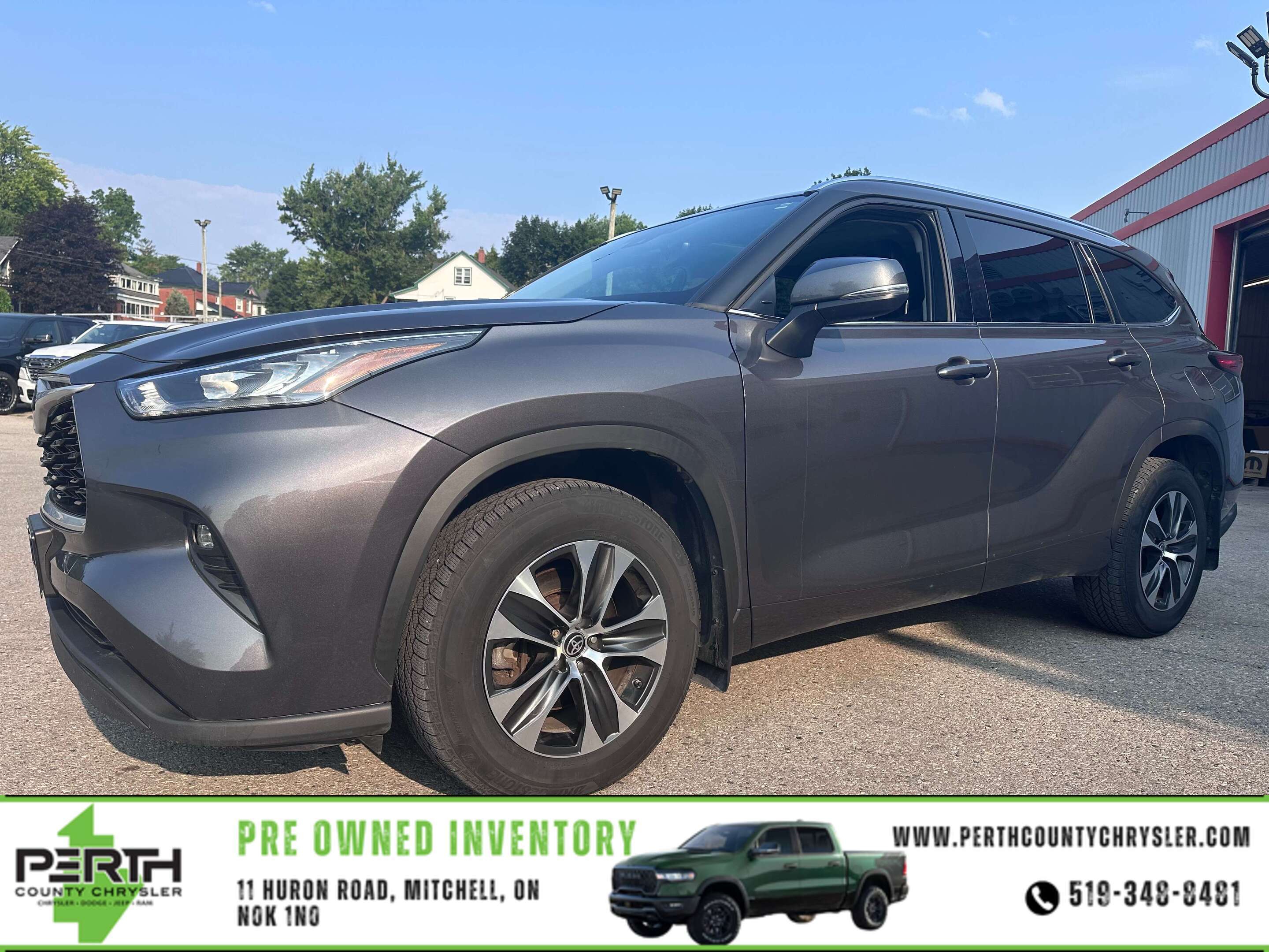 Gray 2021 Toyota Highlander SUV / Crossover All-Wheel Drive 8-Speed Automatic