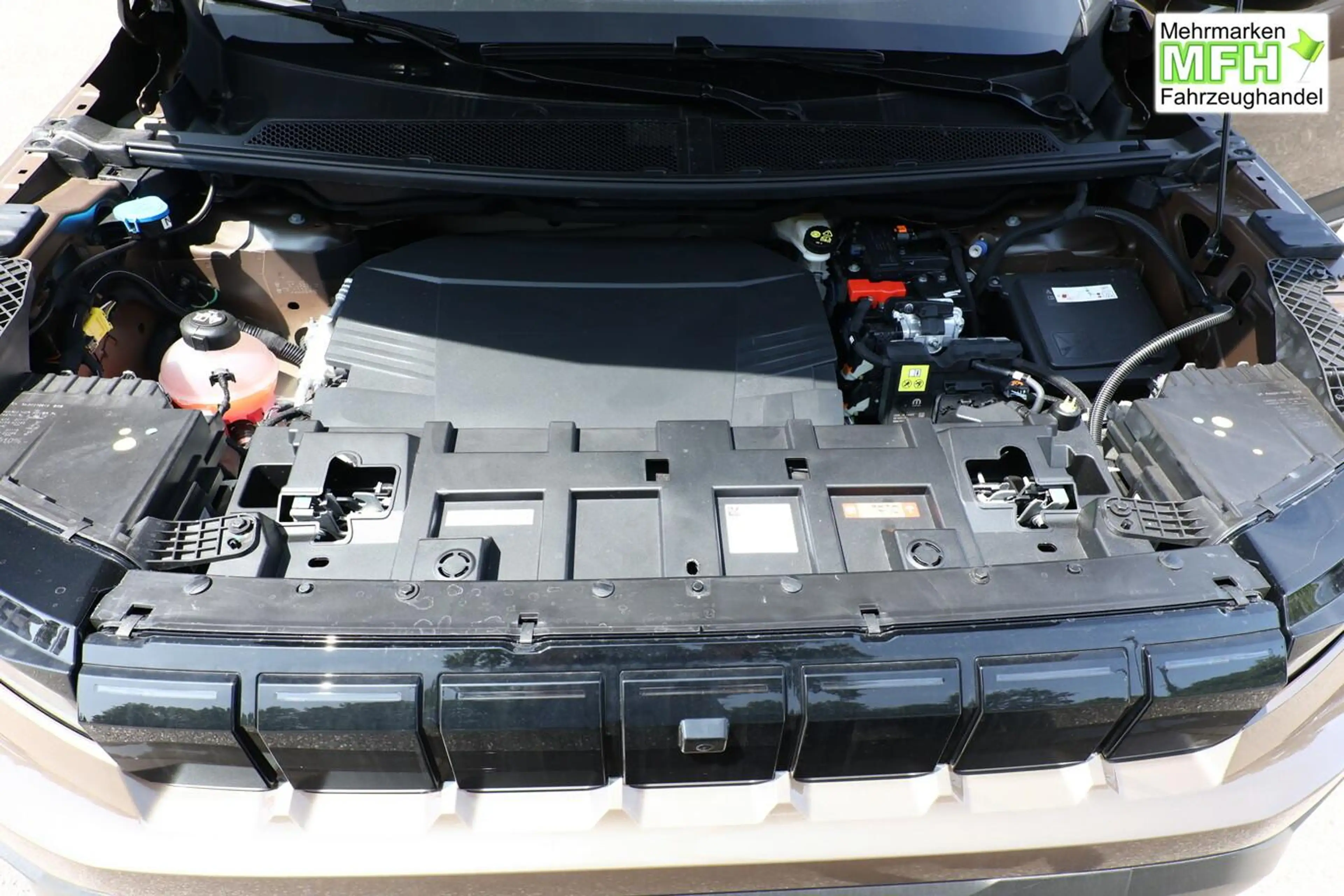 Jeep Compass First Edition 74kWh Nav Matrix eHk 360°K 157 kW... — photo 11