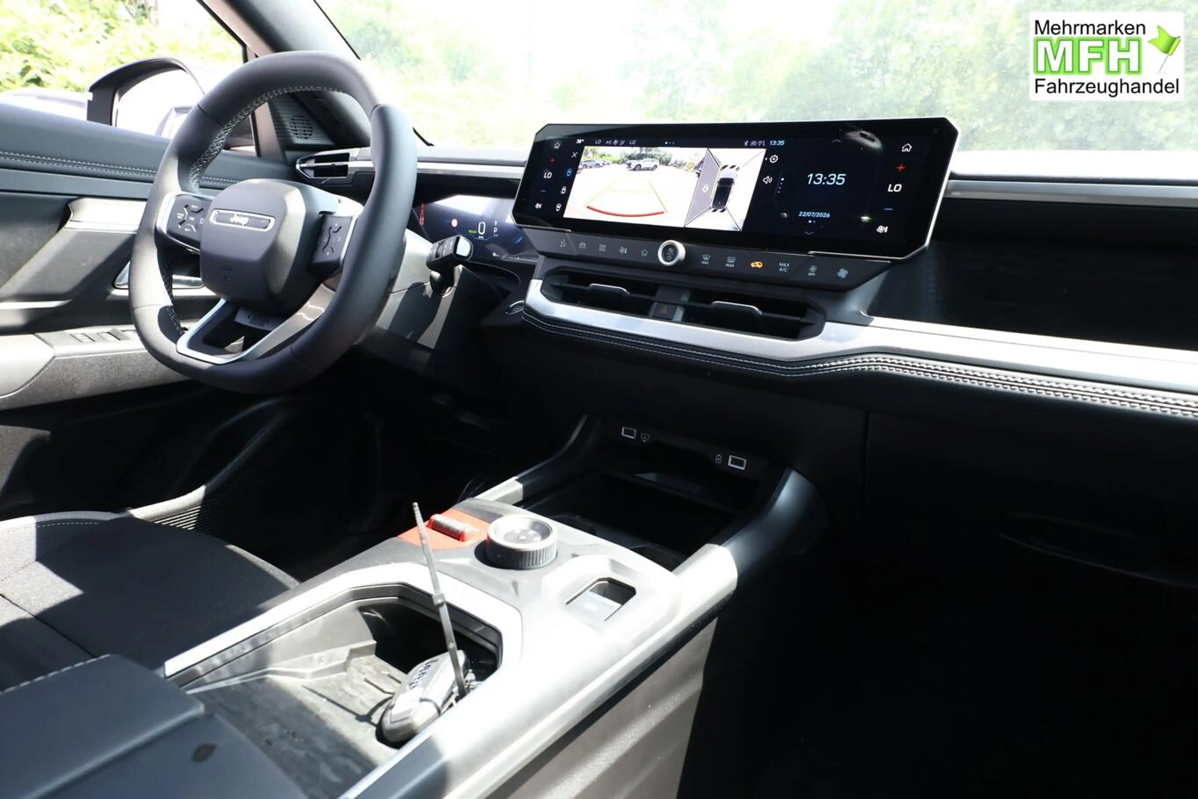 Jeep Compass First Edition 74kWh Nav Matrix eHk 360°K 157 kW... — photo 8