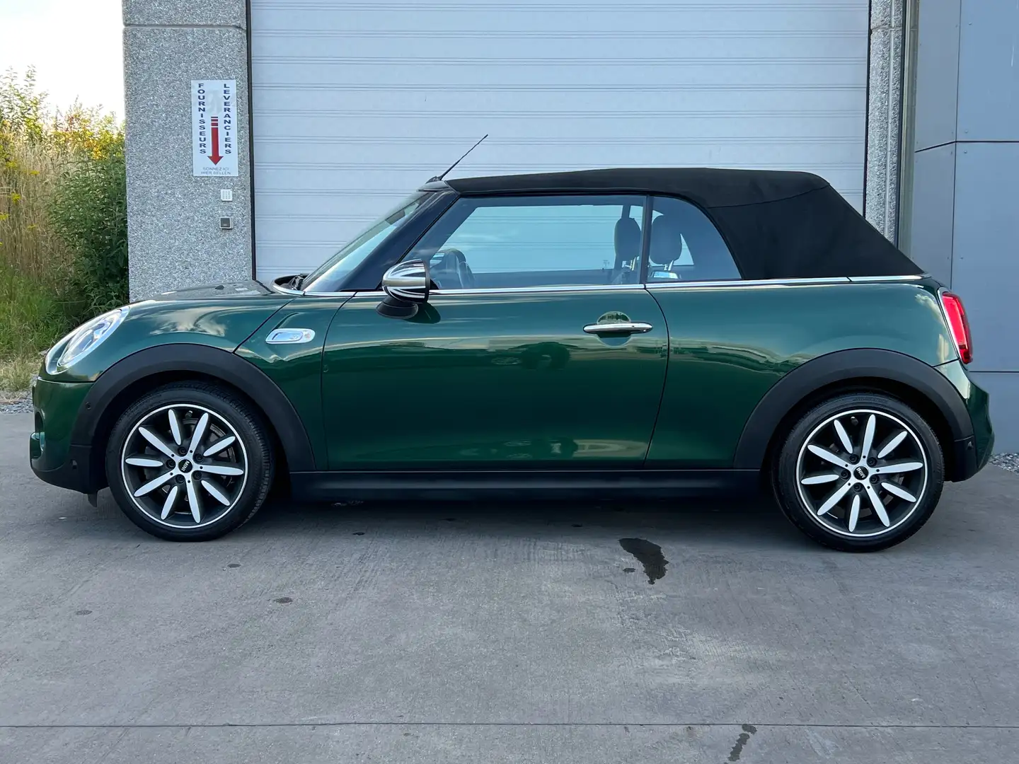 MINI Cooper S Cabrio Mini Cabriolet 2.0AS Cooper S OPF (EU6d-TEMP) Groen - 2