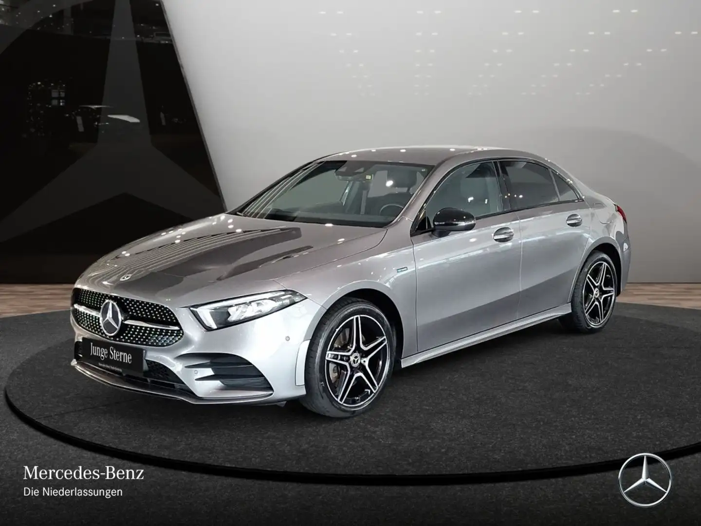 Mercedes-Benz A 250 e Lim AMG+NIGHT+LED+KAMERA+TOTW+8G Gris - 2