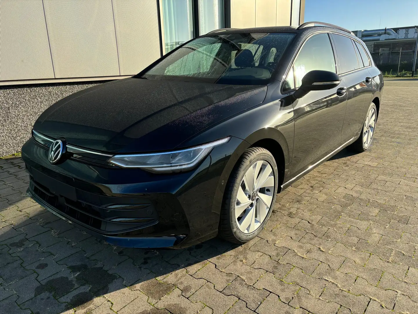 Volkswagen Golf Variant Basis 1.5 TSI 115PS, LED-Scheinwerfer, Radio Co... - 2