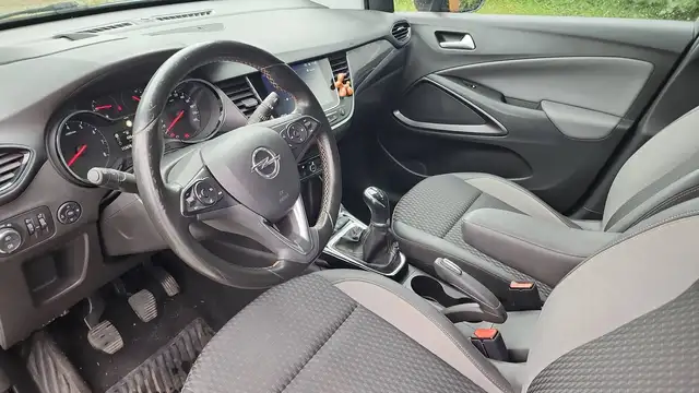 Opel Crossland X view 8