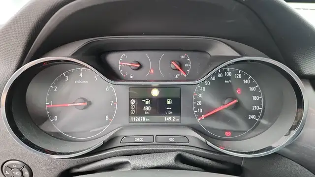 Opel Crossland X view 12