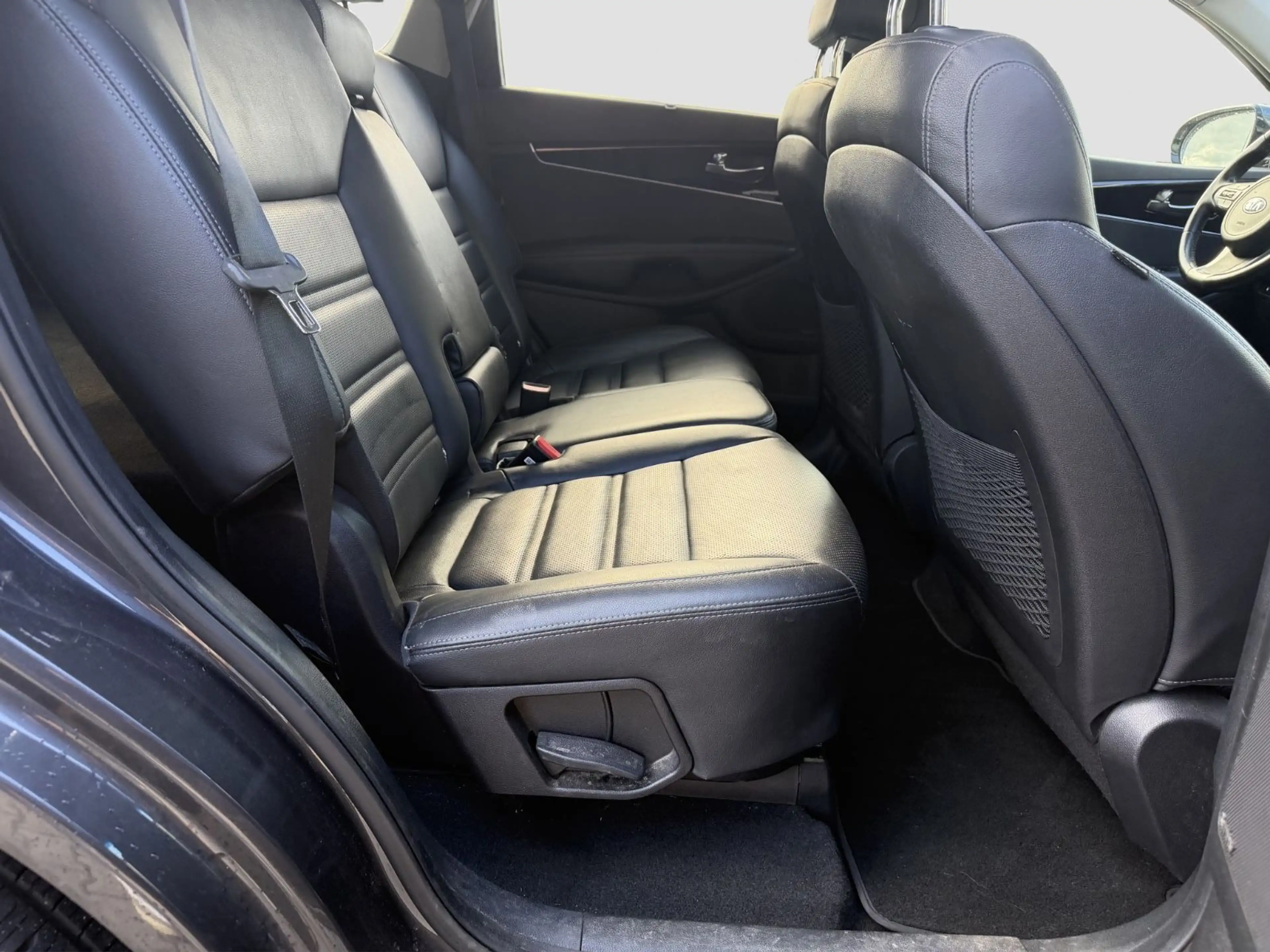 Kia Sorento Platinum Edition 4WD/AHK/LEDER/PANORAMA/ — photo 13