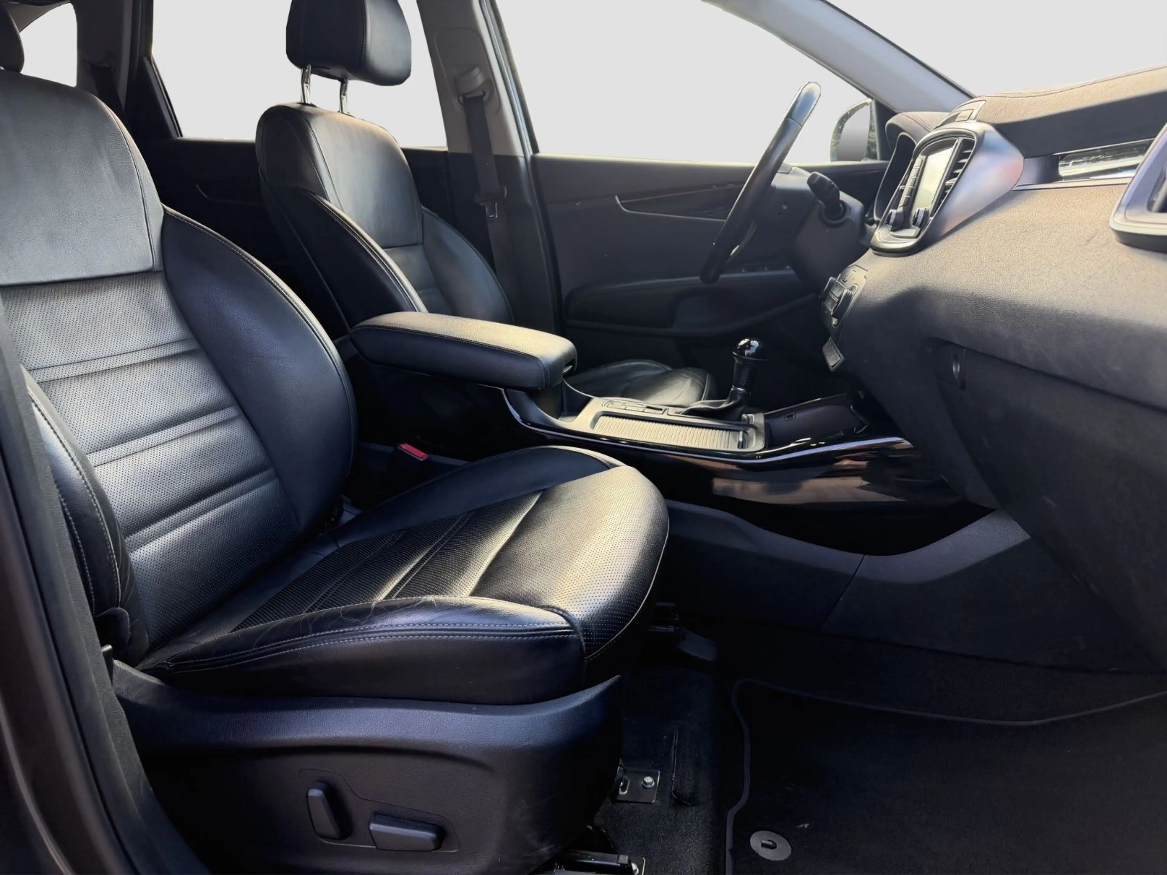 Kia Sorento Platinum Edition 4WD/AHK/LEDER/PANORAMA/ — photo 12