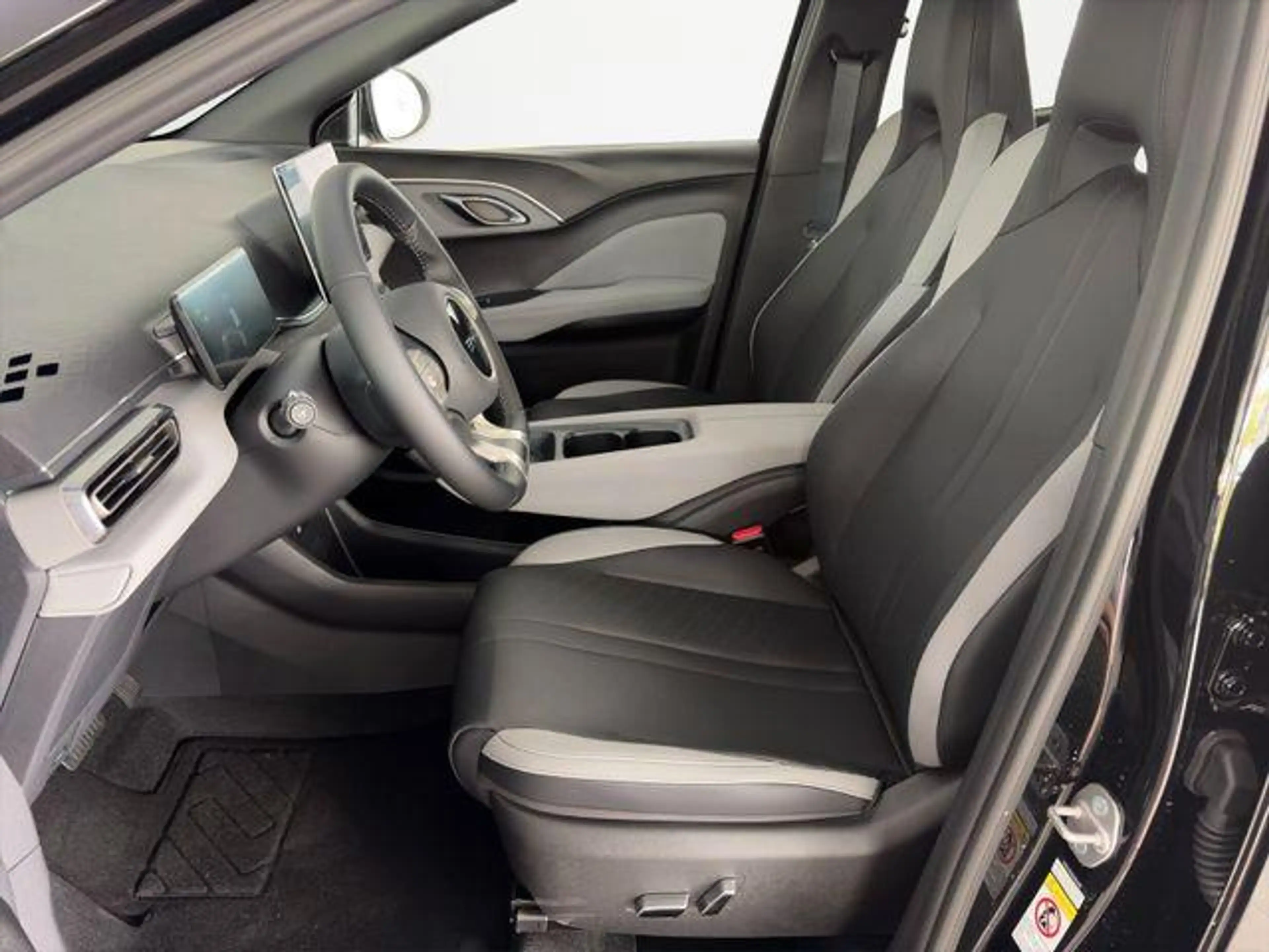 BYD Dolphin Surf Comfort/ACC/LEDER/360°/SHZ/NAV/ 115 kW (156 PS)... — photo 6