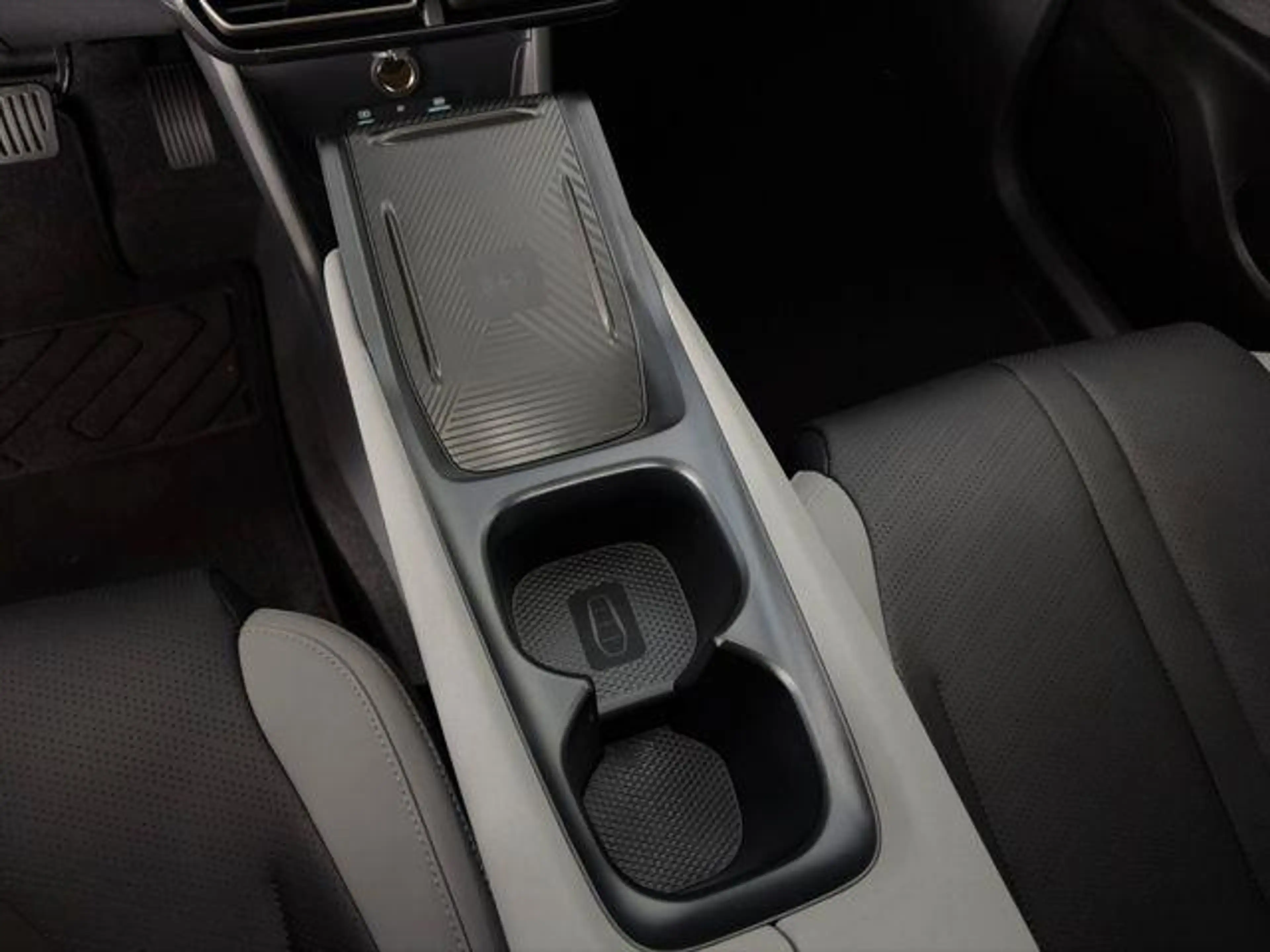 BYD Dolphin Surf Comfort/ACC/LEDER/360°/SHZ/NAV/ 115 kW (156 PS)... — photo 14