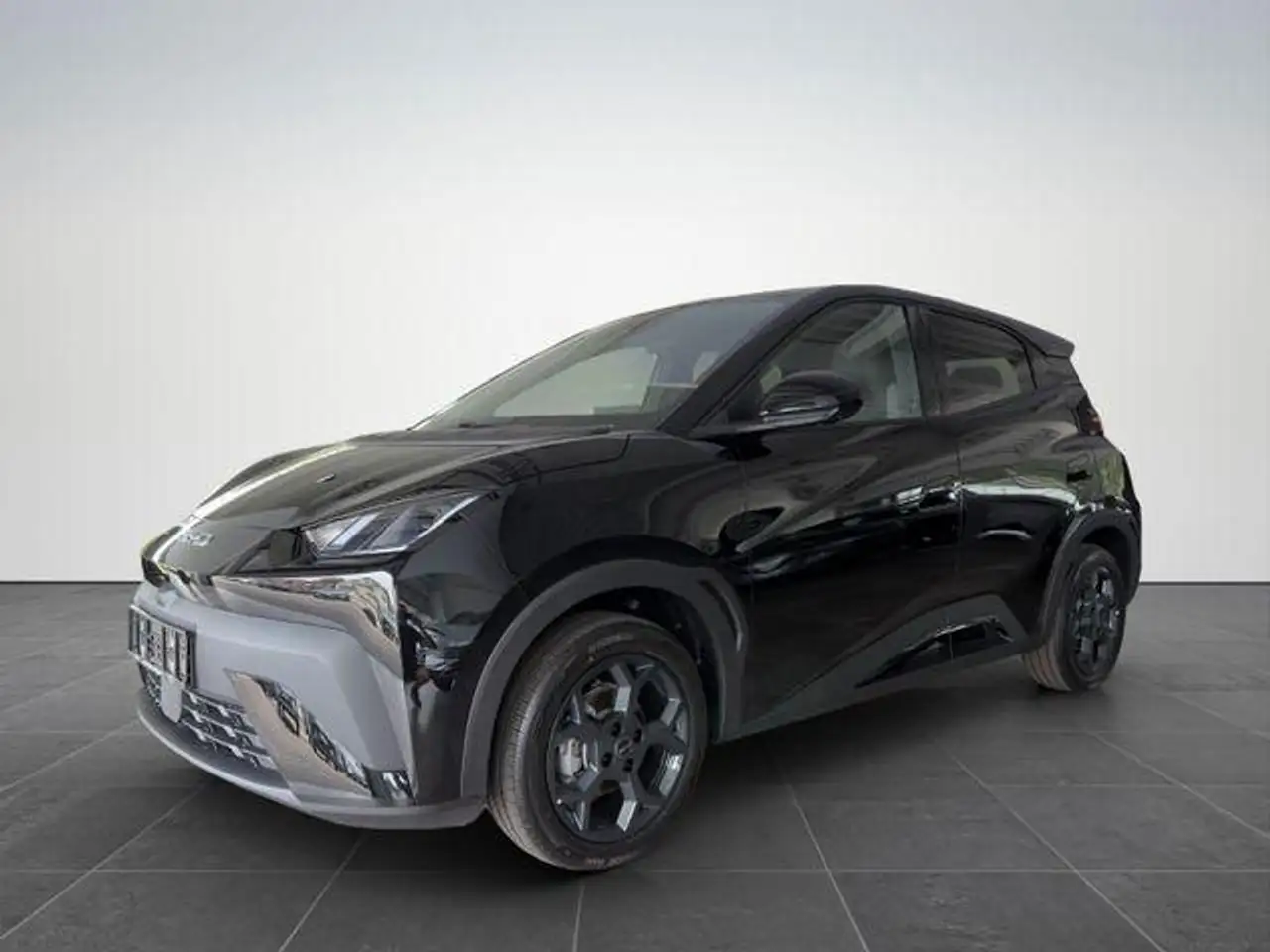 BYD Dolphin Surf Comfort/ACC/LEDER/360°/SHZ/NAV/ 115 kW (156 PS)... — photo 1 of 18