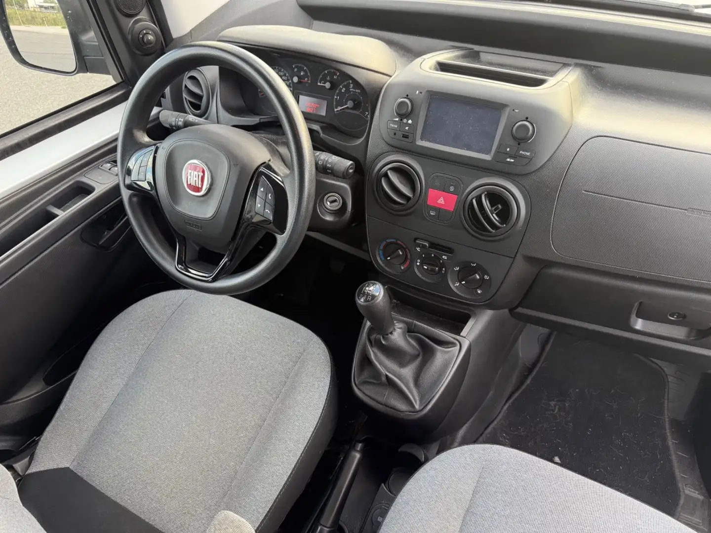 Fiat Fiorino 1.3 Diesel SX *5-Sitzer* Silber - 2