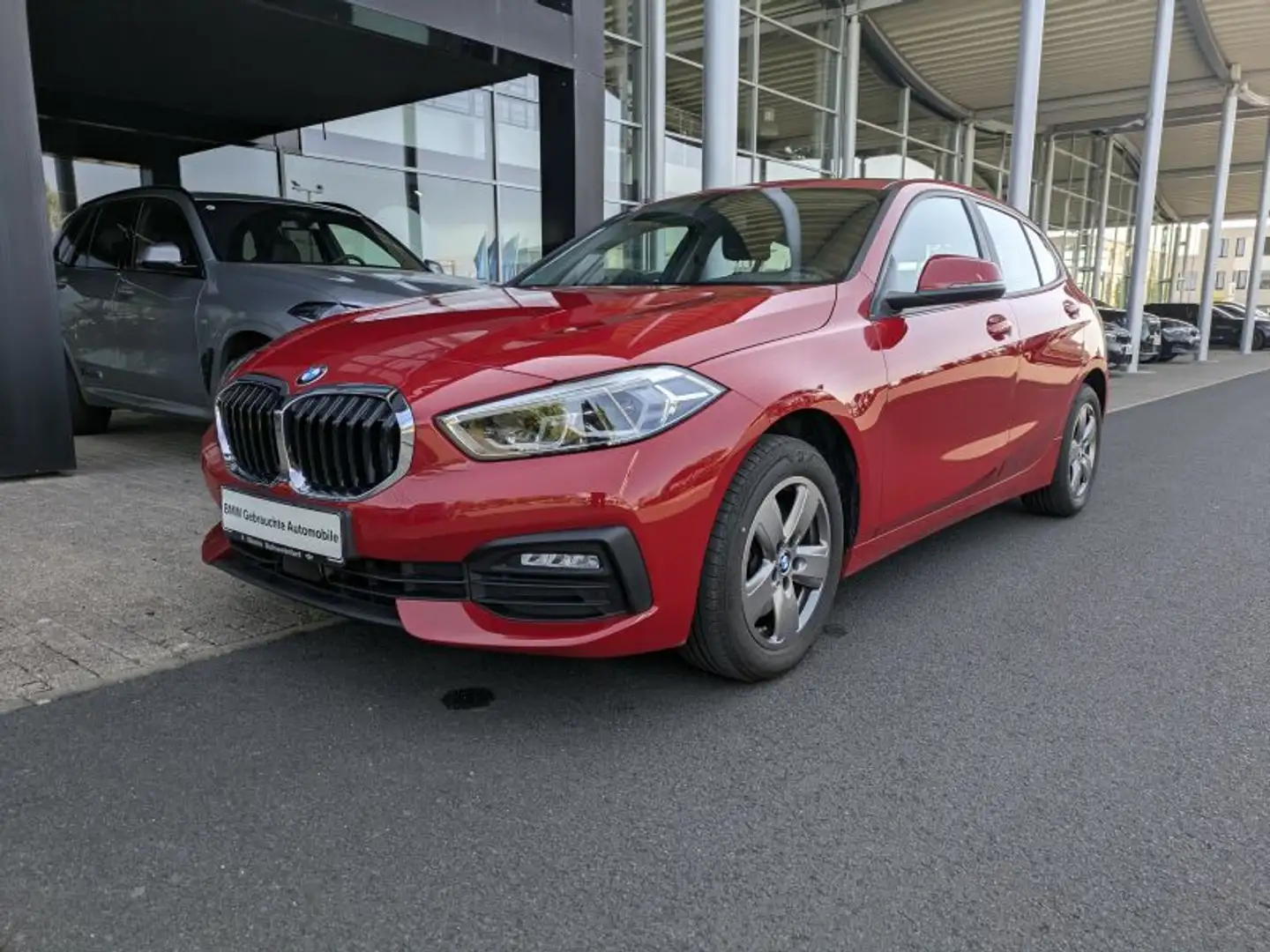 BMW 118 i Advantage LiveCockpit. PDC. SH. Rouge - 2