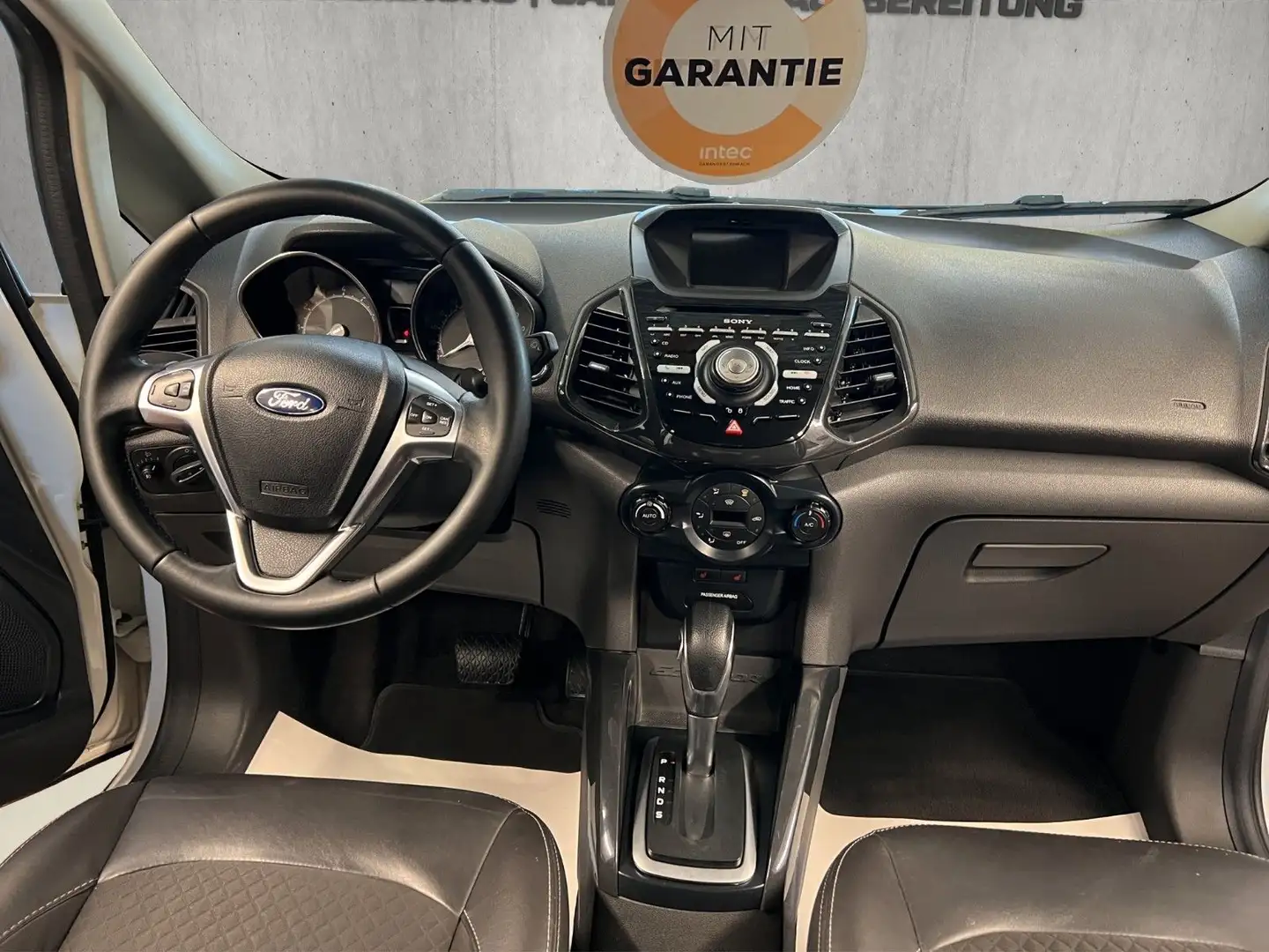 Ford EcoSport 1,5 Ti-VCT Titanium*AUT* NAVI*KAMERA* Weiß - 2