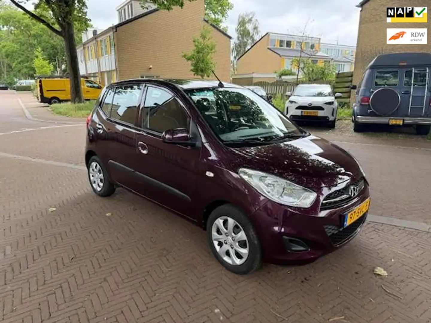 Hyundai i10 AUTOMAAT / Eerste eigenaar / 42.000 NAP / Airco Paars - 1