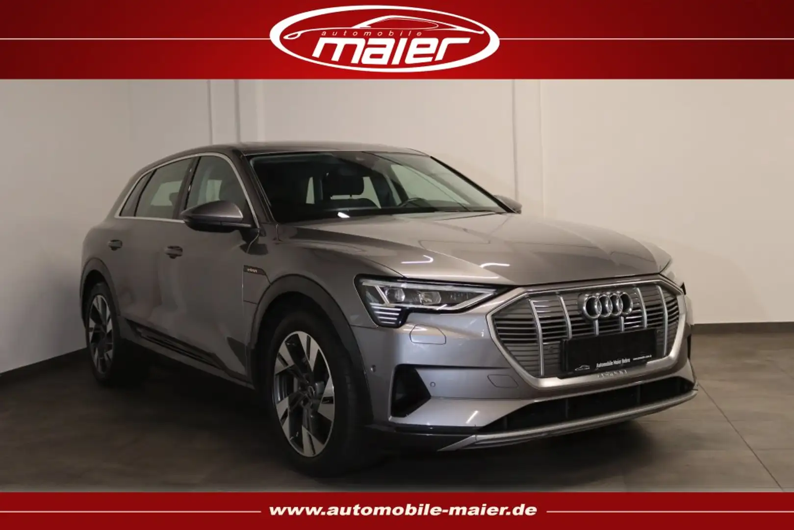 Audi e-tron 55 quattro advanced-NAV-MATRIX-PANO-AHK- Grau - 1
