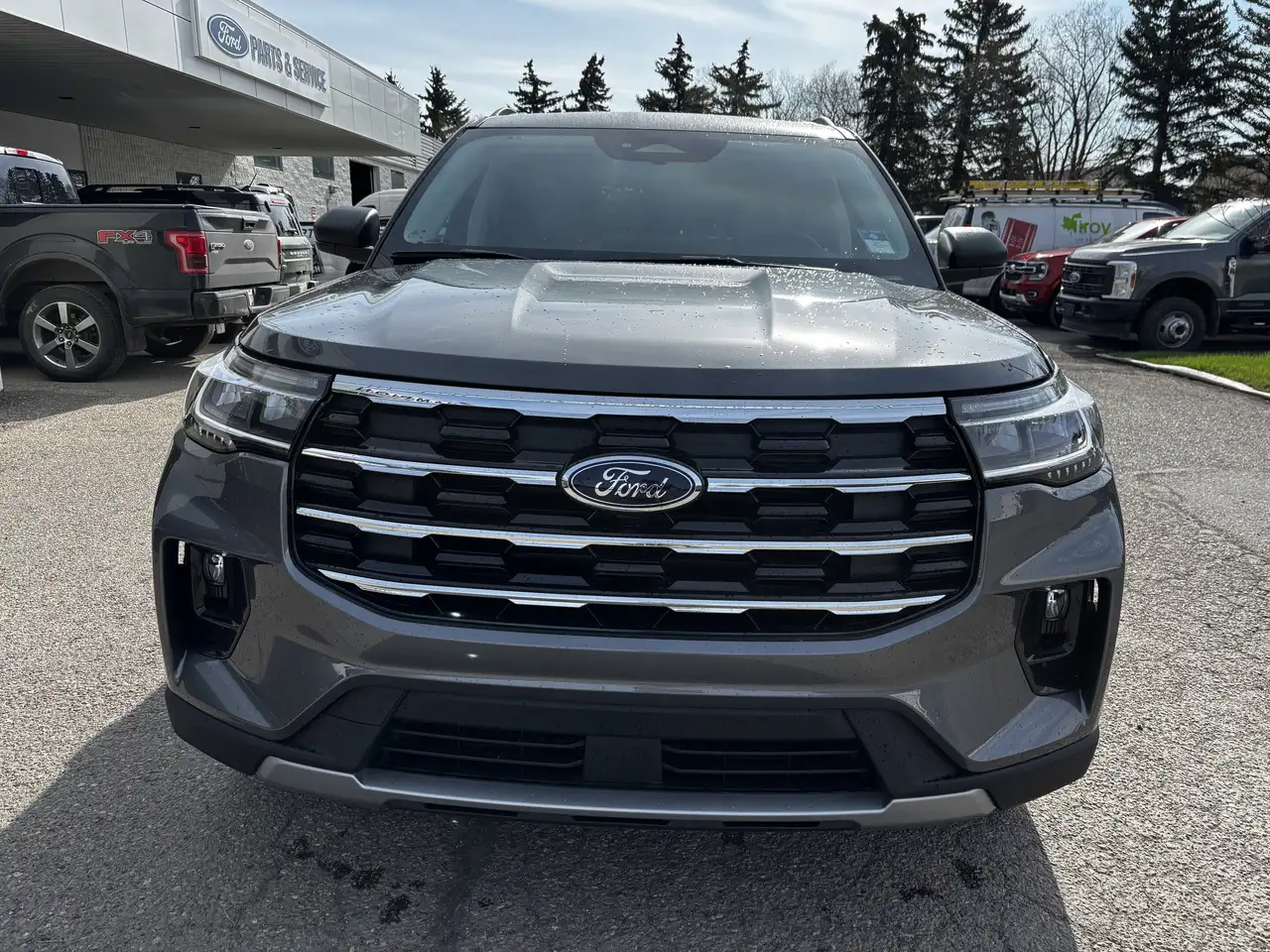 Ford Explorer photo Ford Explorer