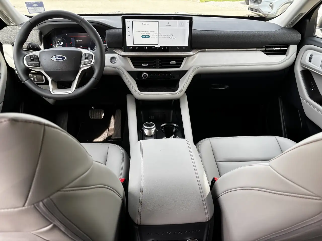 Ford Explorer photo Ford Explorer