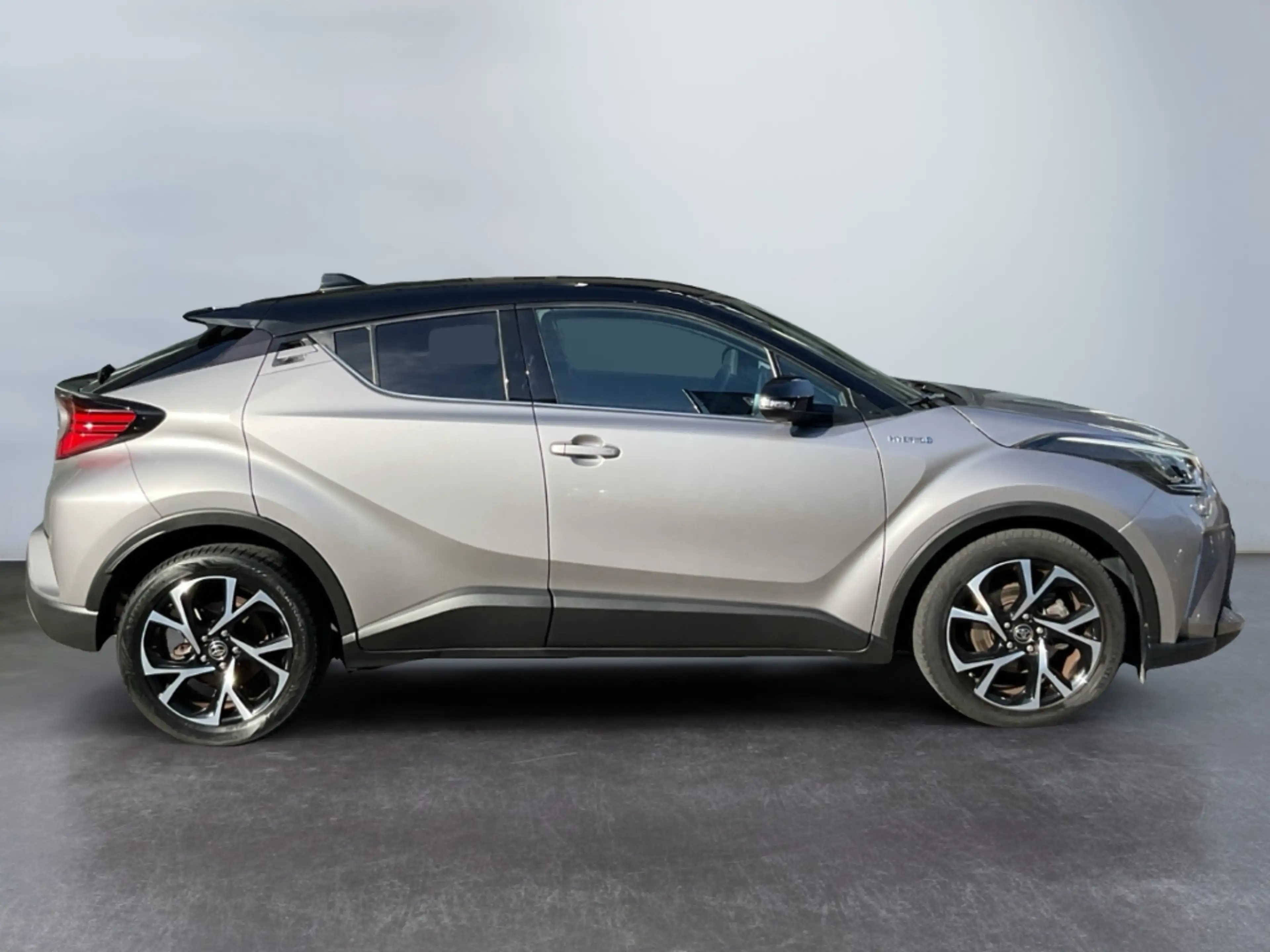 Toyota C-HR Hybrid Team D LED Kamera SHZ BLIS DAB — photo 10