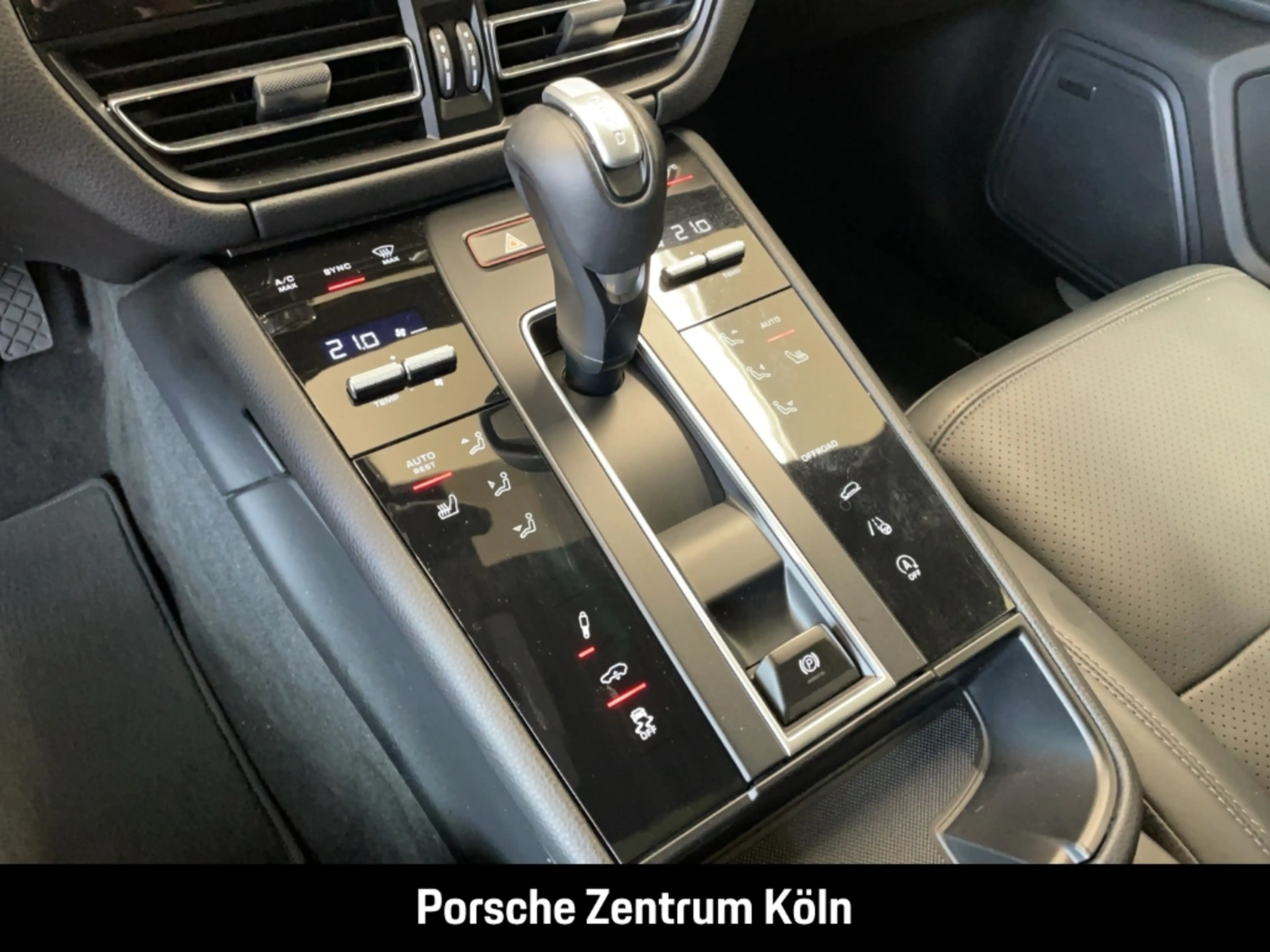Porsche Macan S Surround-View BOSE Luftfederung PASM — photo 17