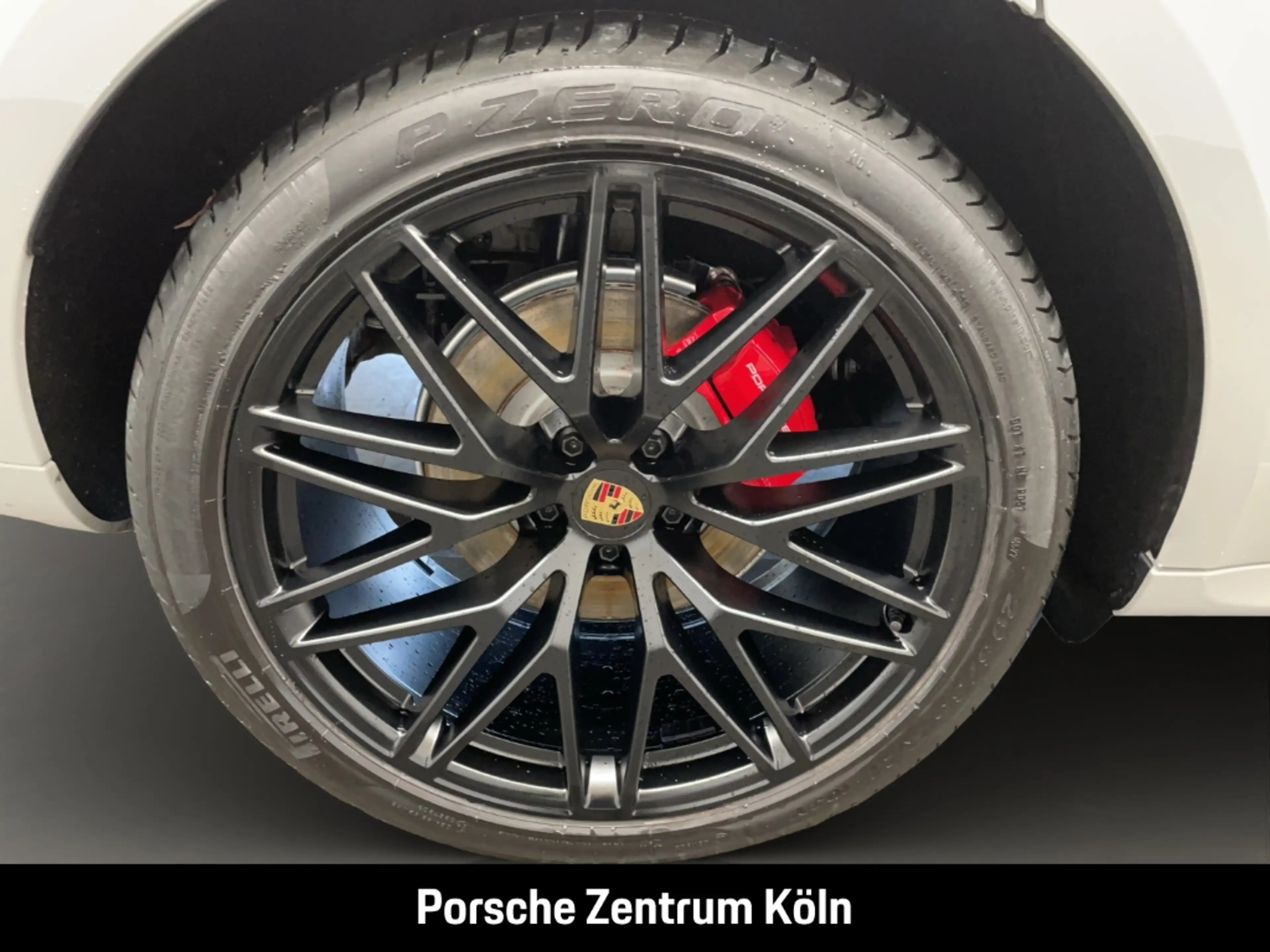 Porsche Macan S Surround-View BOSE Luftfederung PASM — photo 10