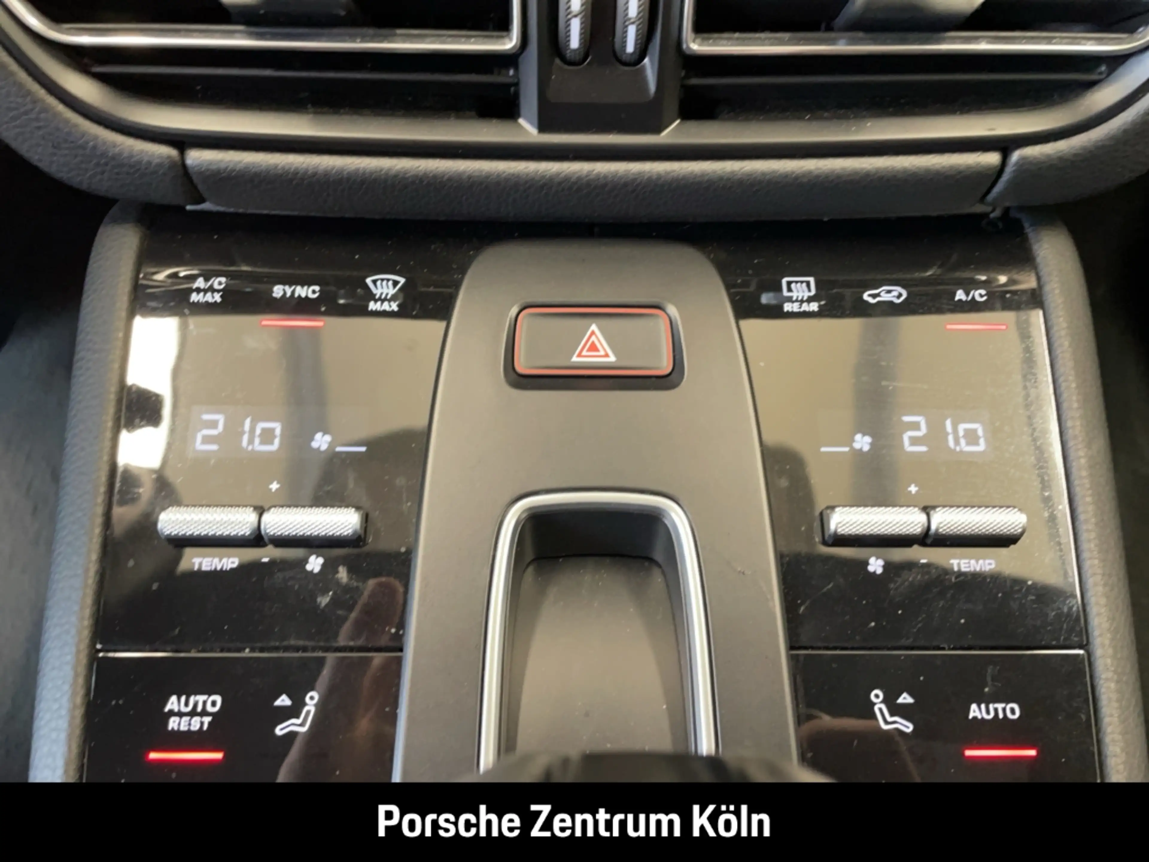 Porsche Macan S Surround-View BOSE Luftfederung PASM — photo 18